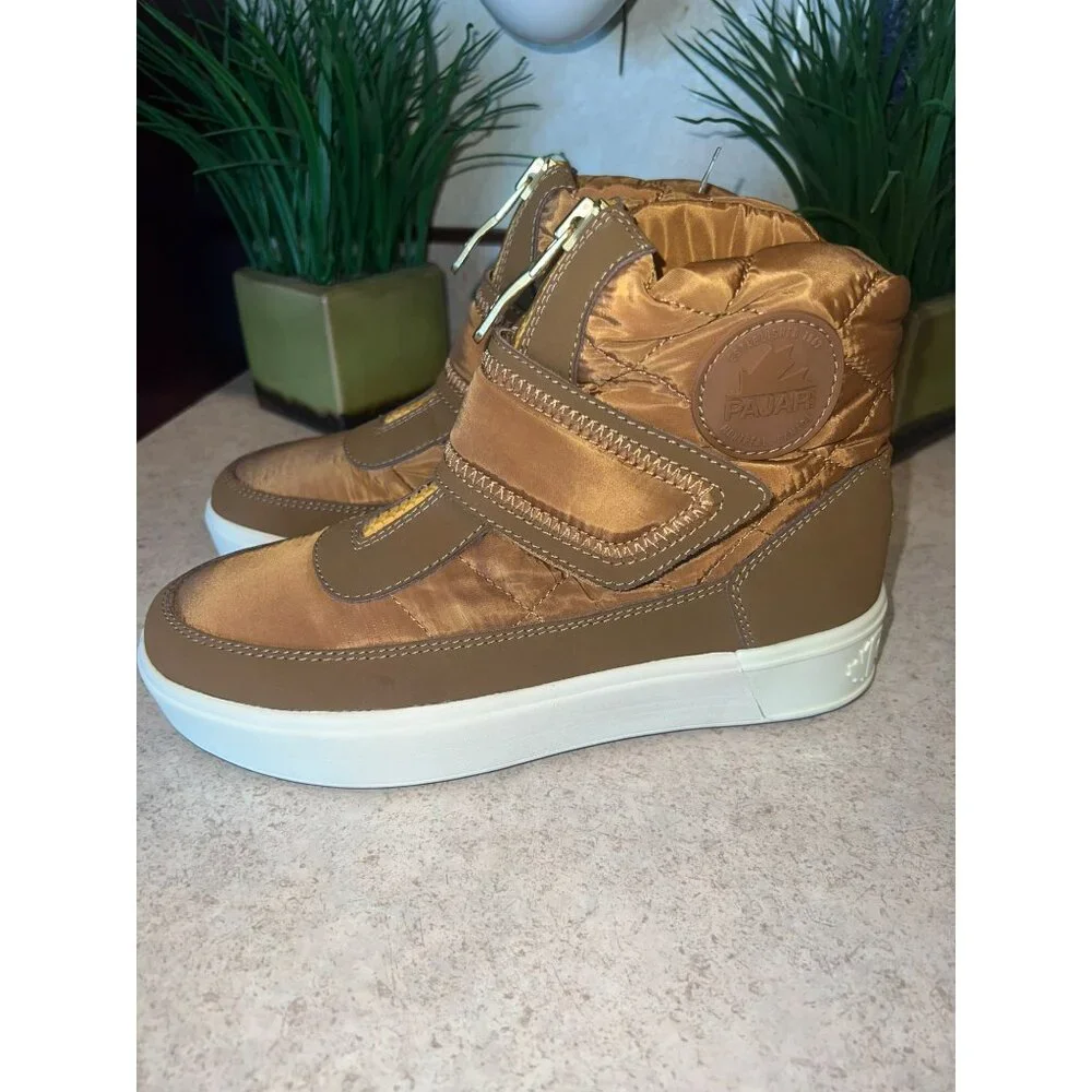 Pajar Canadian Gala Waterproof Zip Front Booties Tan/Gold Size 7.5